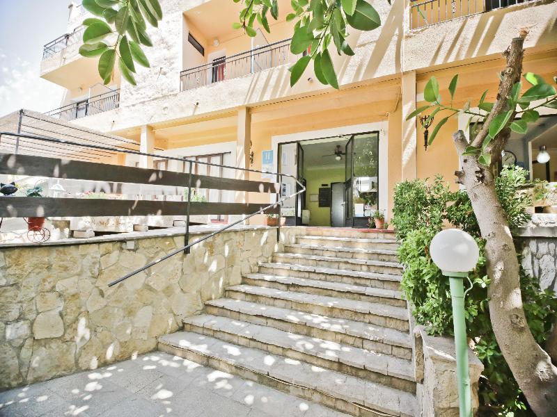 Panorama Hotel Port de Pollenca Exterior photo